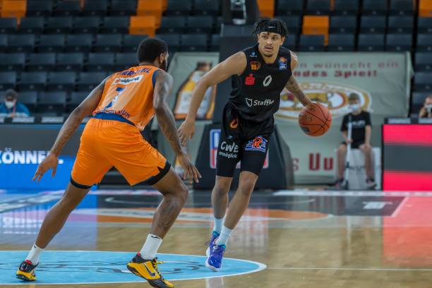 帮助球队赢 帮助球队赢